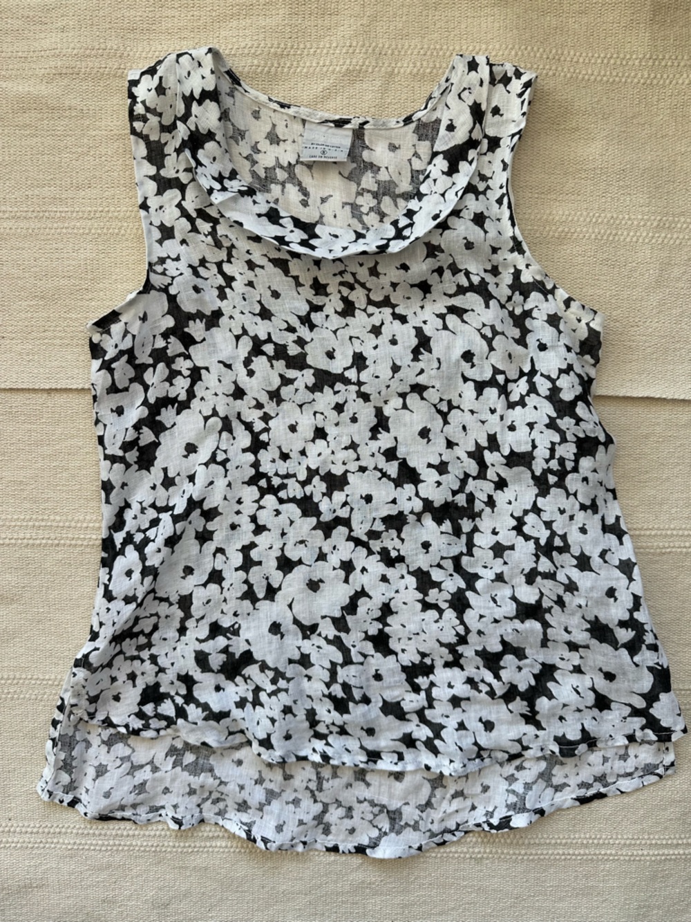 Vintage 100% Linen Black & White Floral Sleeveless Camisole